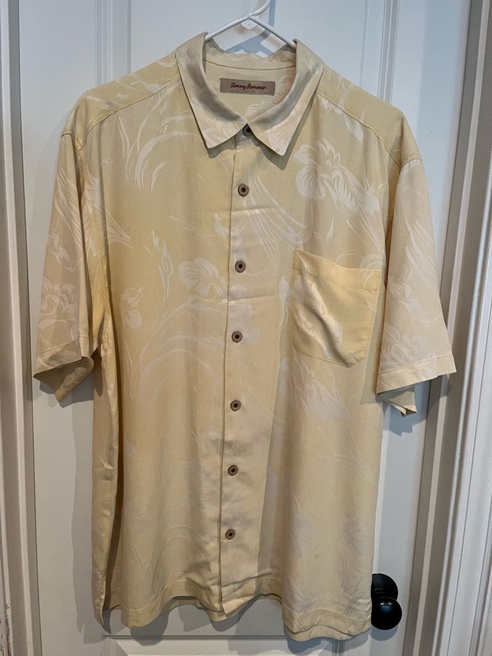 Tommy Bahama Men’s Short Sleeve Silk Button-Up Shirt